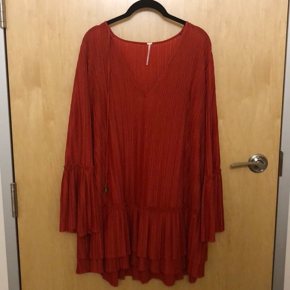 Can’t Help It Minidress - Picture 4 of 8